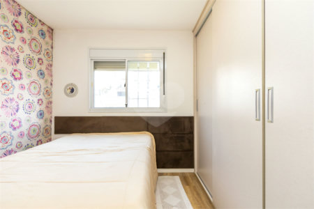 Apartamento à venda com 2 quartos, sendo 1 suíte,  em Bosque da Saúde, São Paulo, SP