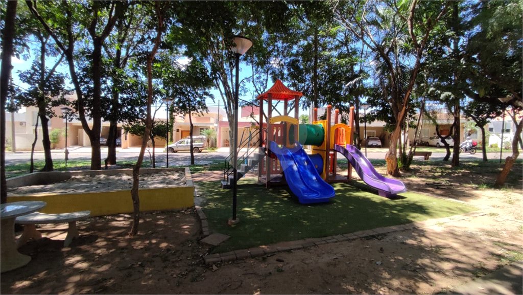 Casa à Venda de 5 dormitórios em São Carlos, no Residencial Eldorado