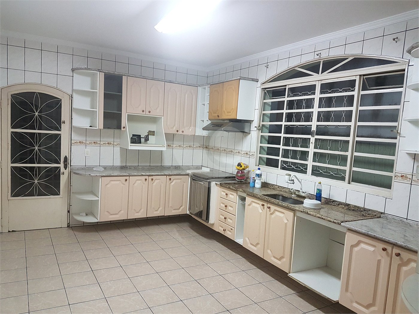 Sobrado à venda com 3 quartos, sendo 1 suíte, em Jardim Valéria, Guarulhos, SP
