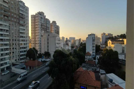 Apartamento à venda com 2 quartos em Praça da Bandeira, Rio de Janeiro, RJ