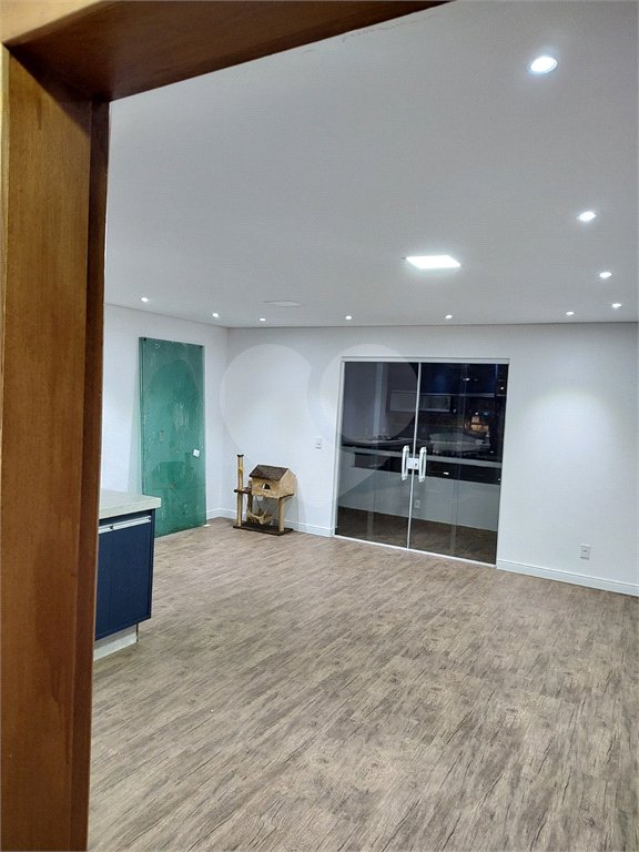 Sobrado à venda com 4 quartos, sendo 1 suíte, em Tucuruvi, São Paulo, SP