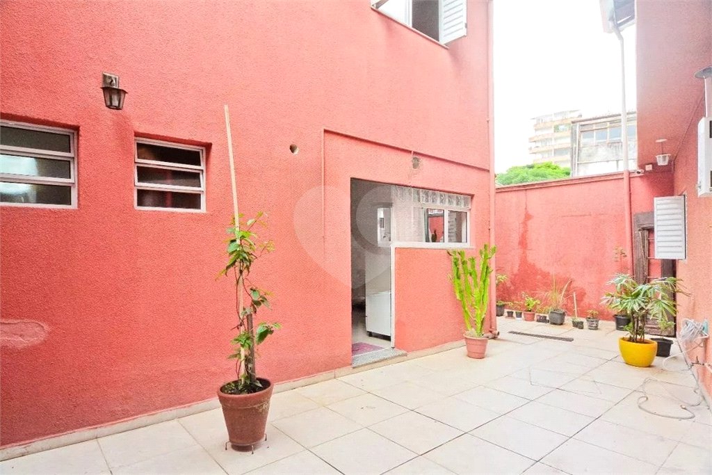 Sobrado à venda com 2 suítes em Santana, São Paulo, SP