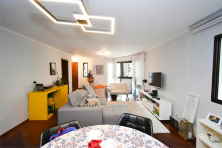 Apartamento à venda com 3 quartos, sendo 1 suíte, em Vila Maria Alta, São Paulo, SP