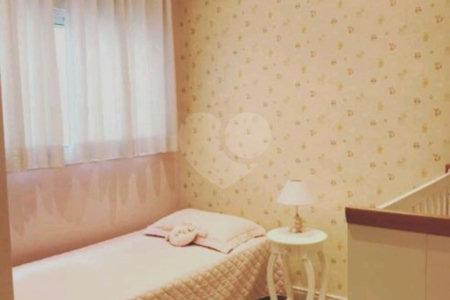 Casa Térrea à venda com 5 quartos, sendo 2 suítes, em Água Fria, São Paulo, SP