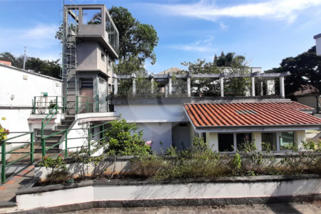 Casa à venda com 4 quartos, sendo 2 suítes, em Jardim Prudência, São Paulo, SP