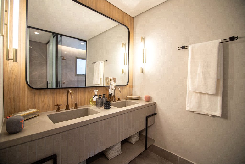 Apartamento à venda com 3 suítes em Vila Romana, São Paulo, SP