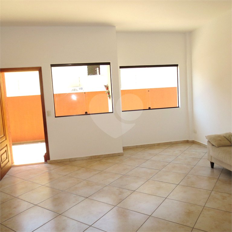 Casa à venda com 2 quartos, sendo 1 suíte,  no condomínio Tucury, São Paulo - SP
