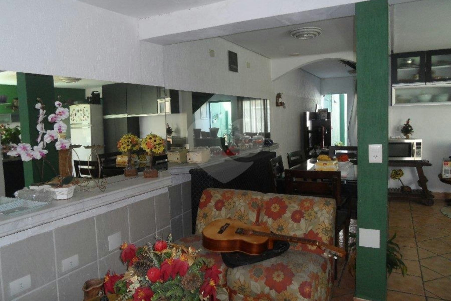 Sobrado à venda com 4 quartos, sendo 1 suíte, em Água Fria, São Paulo, SP