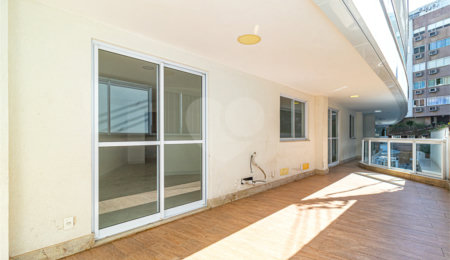 Apartamento à venda com 3 quartos, sendo 1 suíte,  em Lagoa, Rio de Janeiro, RJ