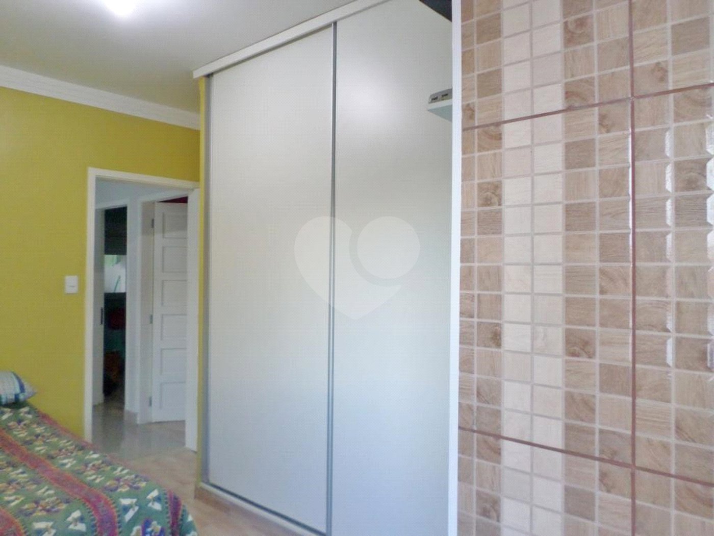 Casa à venda com 6 quartos, sendo 2 suítes,  em Vila Universitária, São Paulo, SP