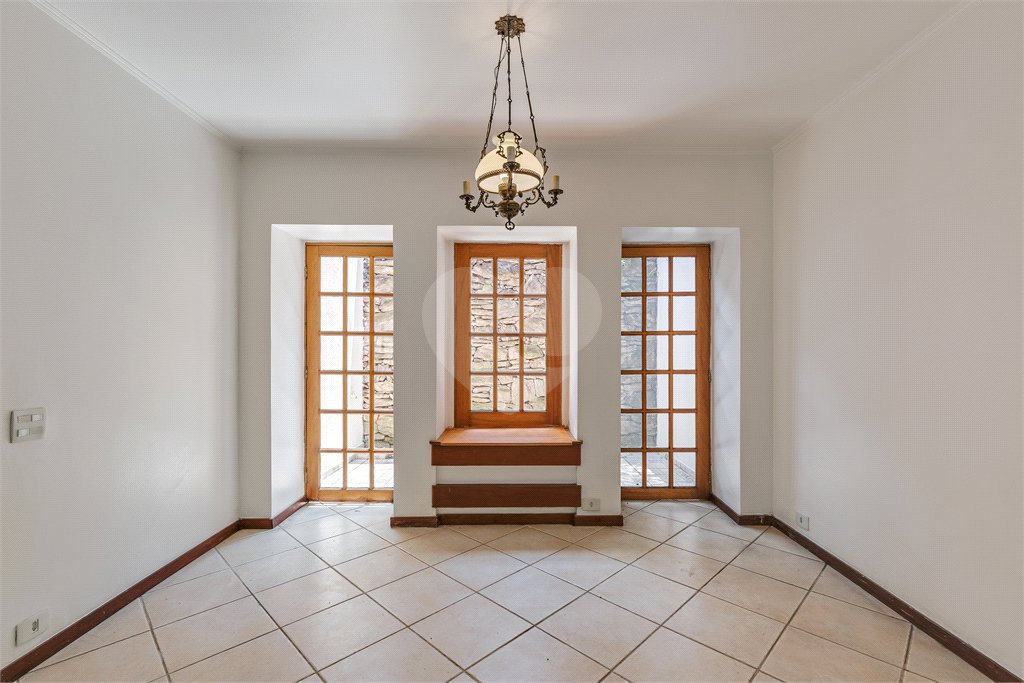 Casa à venda com 3 quartos, sendo 1 suíte,  em Granja Julieta, São Paulo, SP