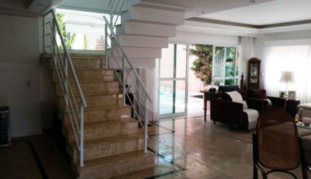 Casa à venda com 4 suítes em Granja Julieta, São Paulo, SP