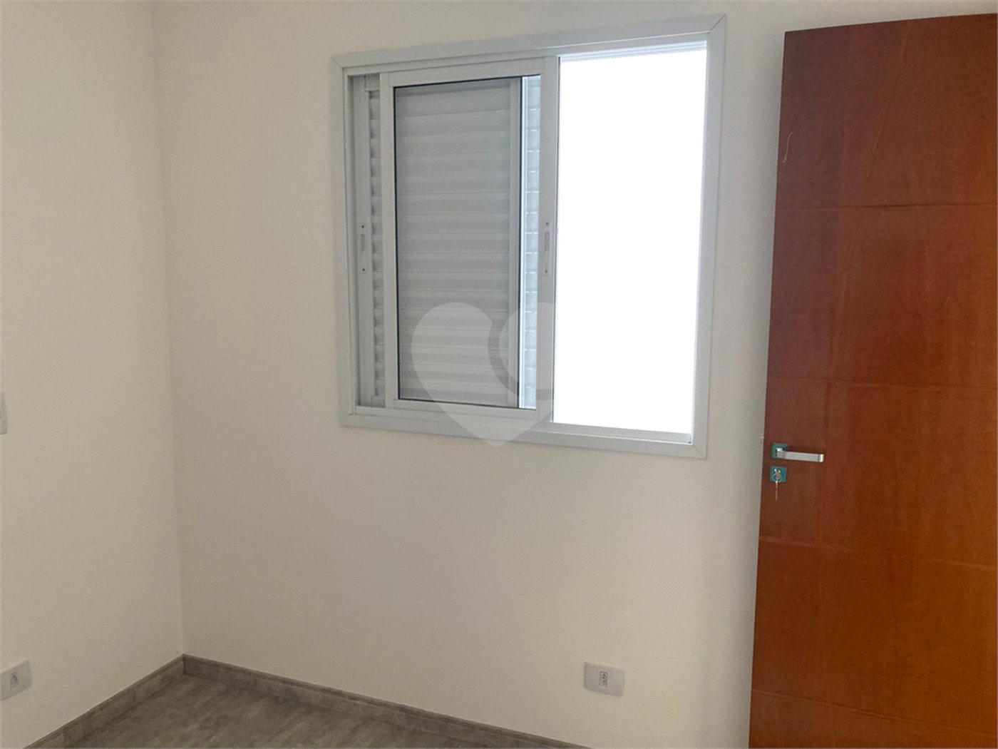 Sobrado à venda com 3 quartos, sendo 1 suíte,  em Jardim Alzira, São Paulo, SP