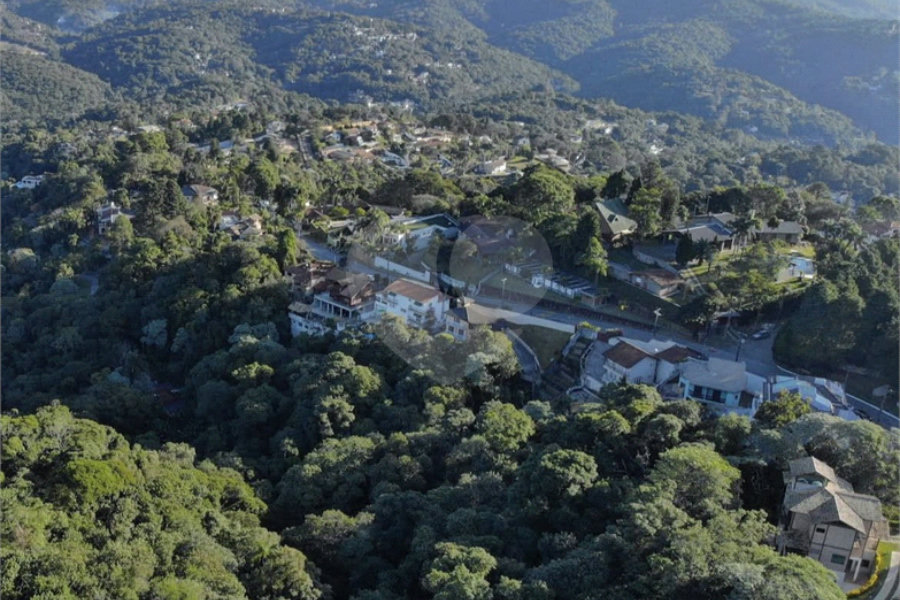 Terreno à venda no condomínio Alpes da Cantareira, Mairiporã - SP