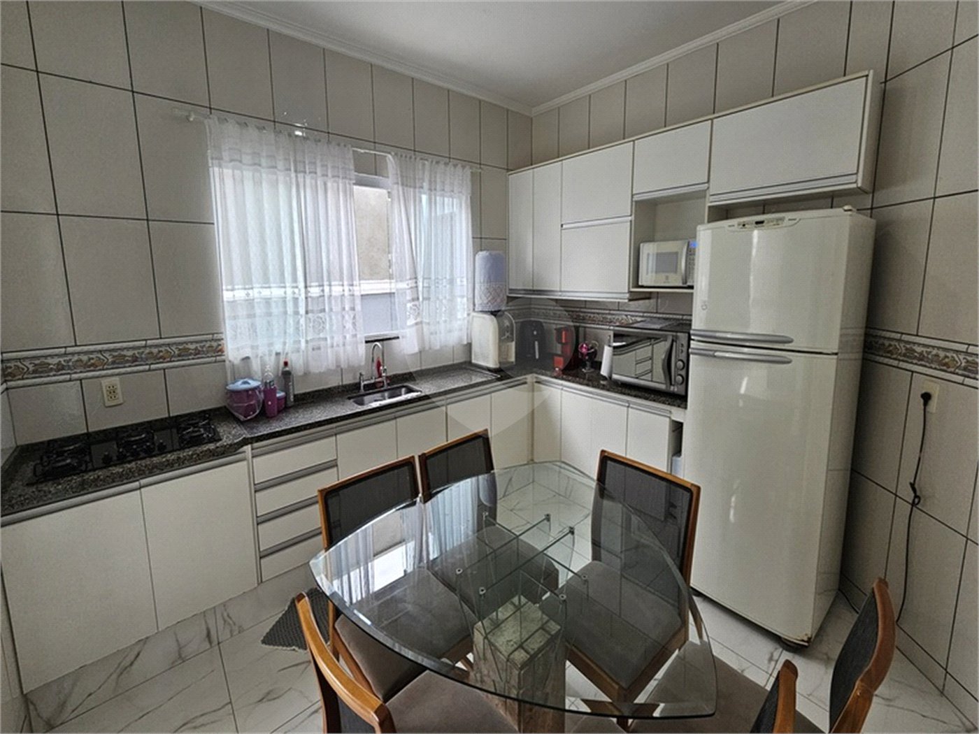 Casa à venda com 3 quartos, sendo 1 suíte, em Jardim Regente, Indaiatuba, SP