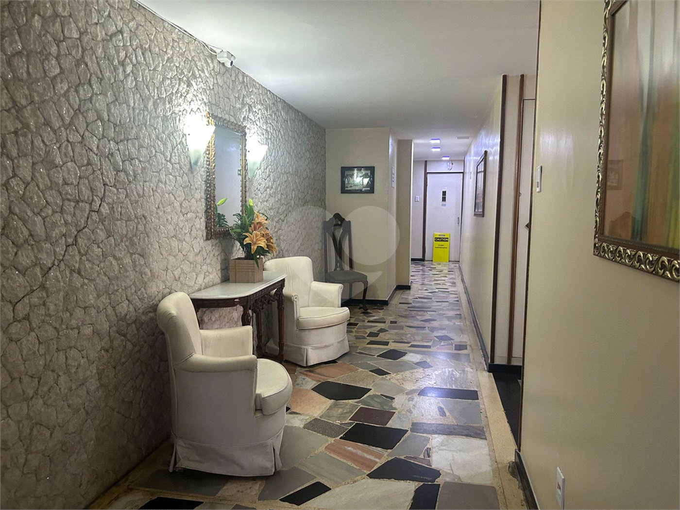 Apartamento à venda com 2 quartos, sendo 1 suíte, em Laranjeiras, Rio de Janeiro, RJ