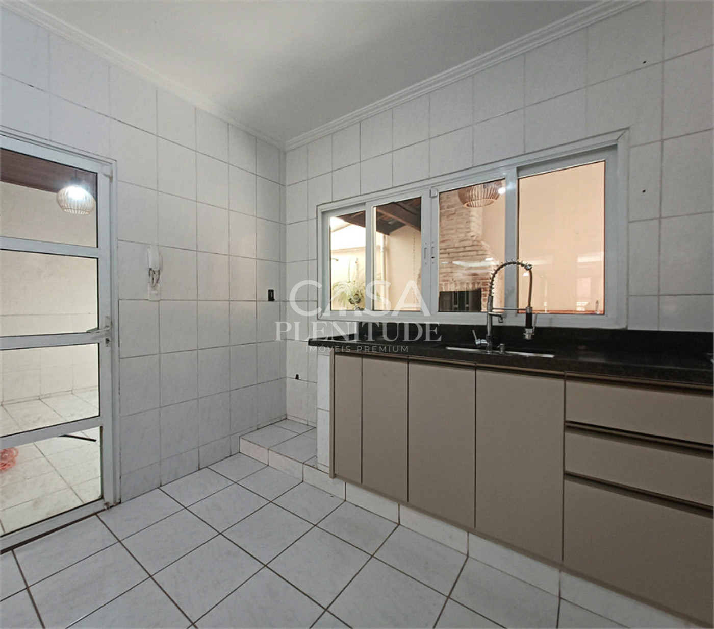 Casa à venda com 4 quartos, sendo 2 suítes, em Jardim Residencial Deolinda Guerra, Sorocaba, SP