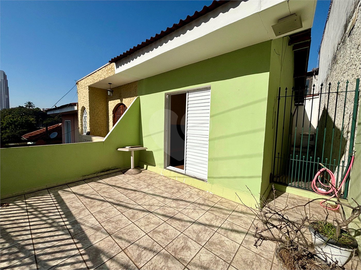 Sobrado à venda com 3 quartos em Vila Mazzei, São Paulo, SP