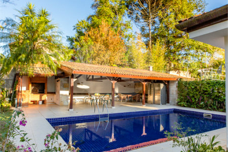 Casa Térrea à venda com 5 quartos, sendo 3 suítes, em Jardim Marajoara, São Paulo, SP