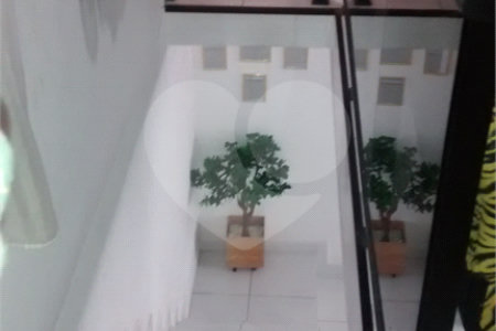 Sobrado à venda com 2 suítes em Jardim Obelisco, Poá, SP