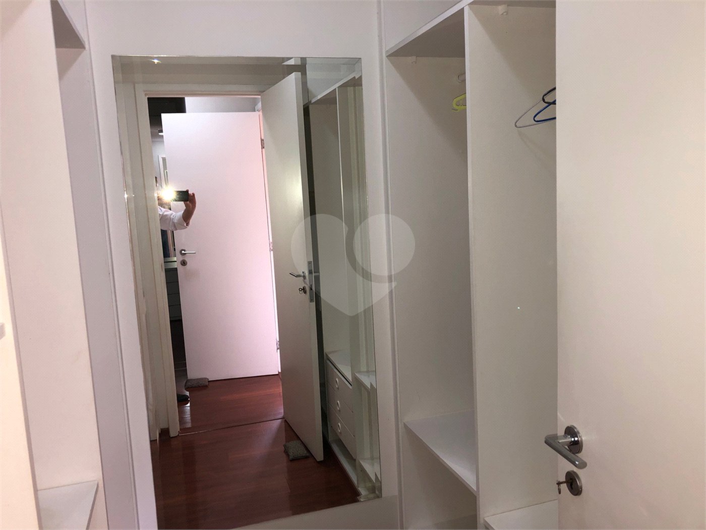 Apartamento à venda ou para alugar com 3 quartos, sendo 1 suíte,  em Jardim Paulista, São Paulo, SP