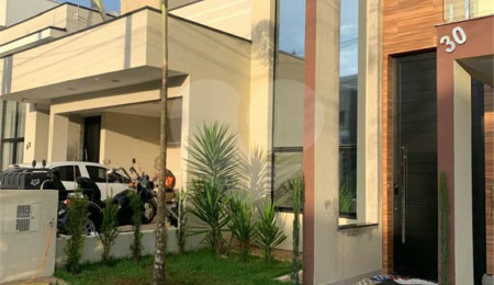 Casa à venda com 3 quartos, sendo 1 suíte, no condomínio Golden Park, Hortolândia - SP