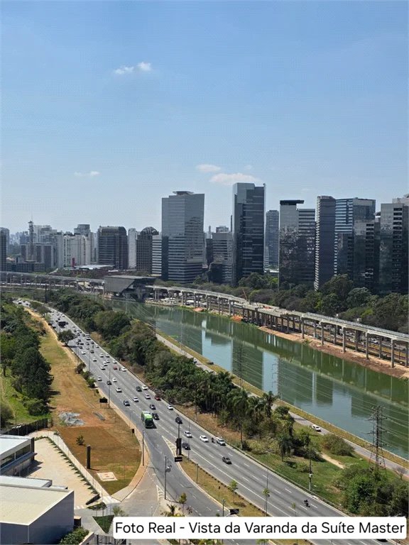 Apartamento à venda com 4 suítes em Jardim Morumbi, São Paulo, SP