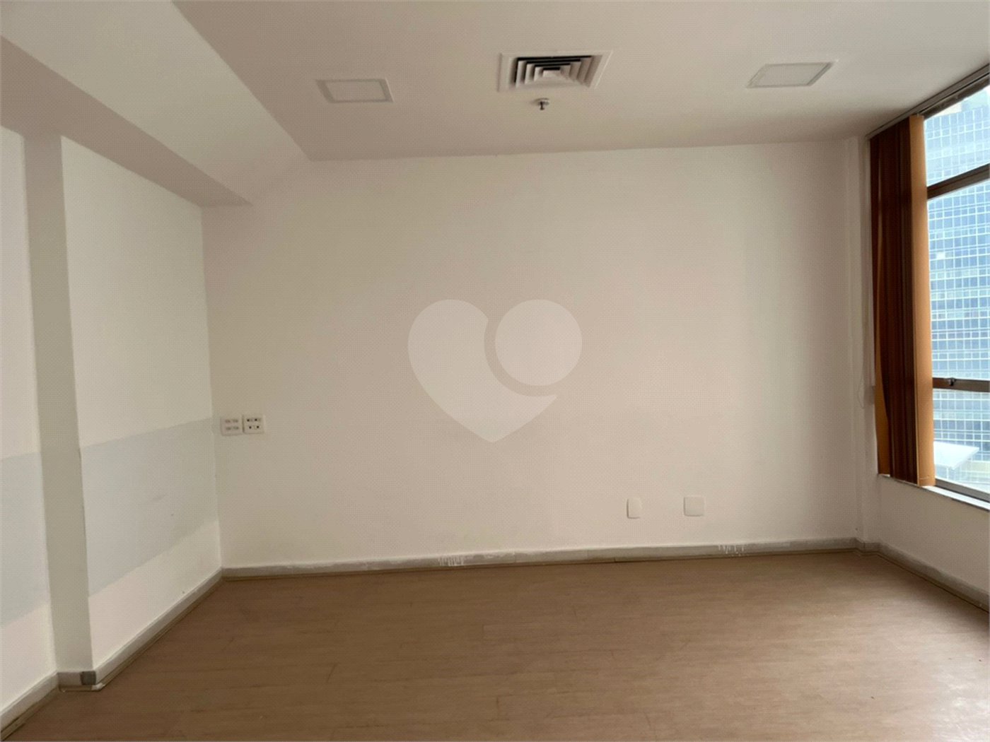 Sala à venda ou para alugar no Centro, Rio de Janeiro, RJ