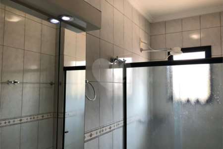 Casa à venda com 3 quartos, sendo 1 suíte, em Nova Petrópolis, São Bernardo do Campo, SP