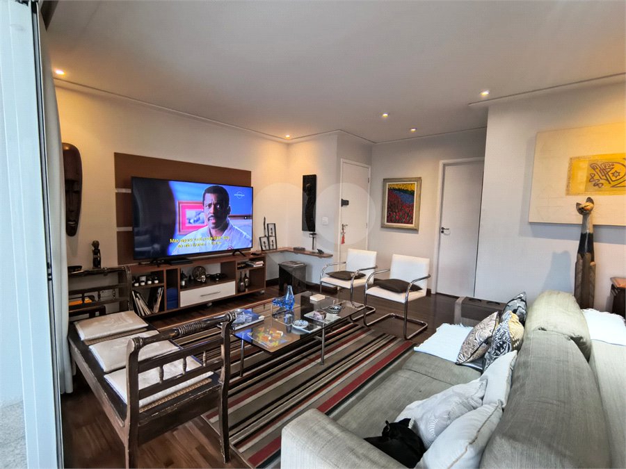 Apartamento à venda com 4 quartos, sendo 1 suíte, em Jardim Caravelas, São Paulo, SP