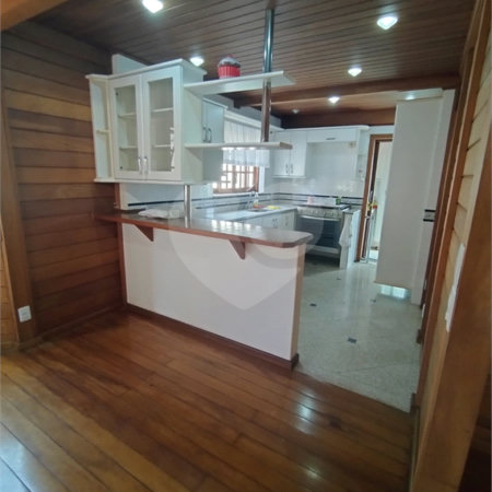 Casa à venda com 3 quartos, sendo 1 suíte, no condomínio Bosque de Greviléa, Vinhedo - SP