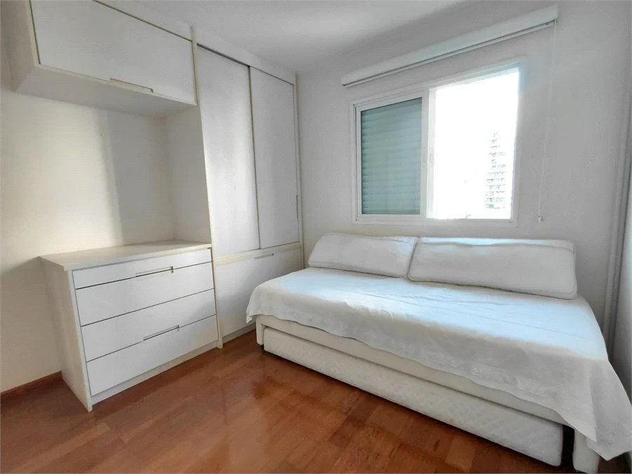 Apartamento à venda com 3 quartos, sendo 1 suíte,  em Vila Romana, São Paulo, SP
