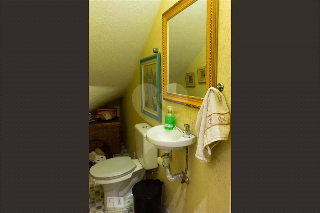 Casa à venda com 3 quartos, sendo 1 suíte, em Vila Universitária, São Paulo, SP