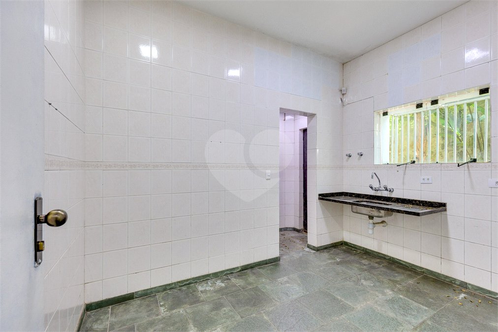 Sobrado à venda ou para alugar com 4 quartos em Jardim Petrópolis, São Paulo, SP