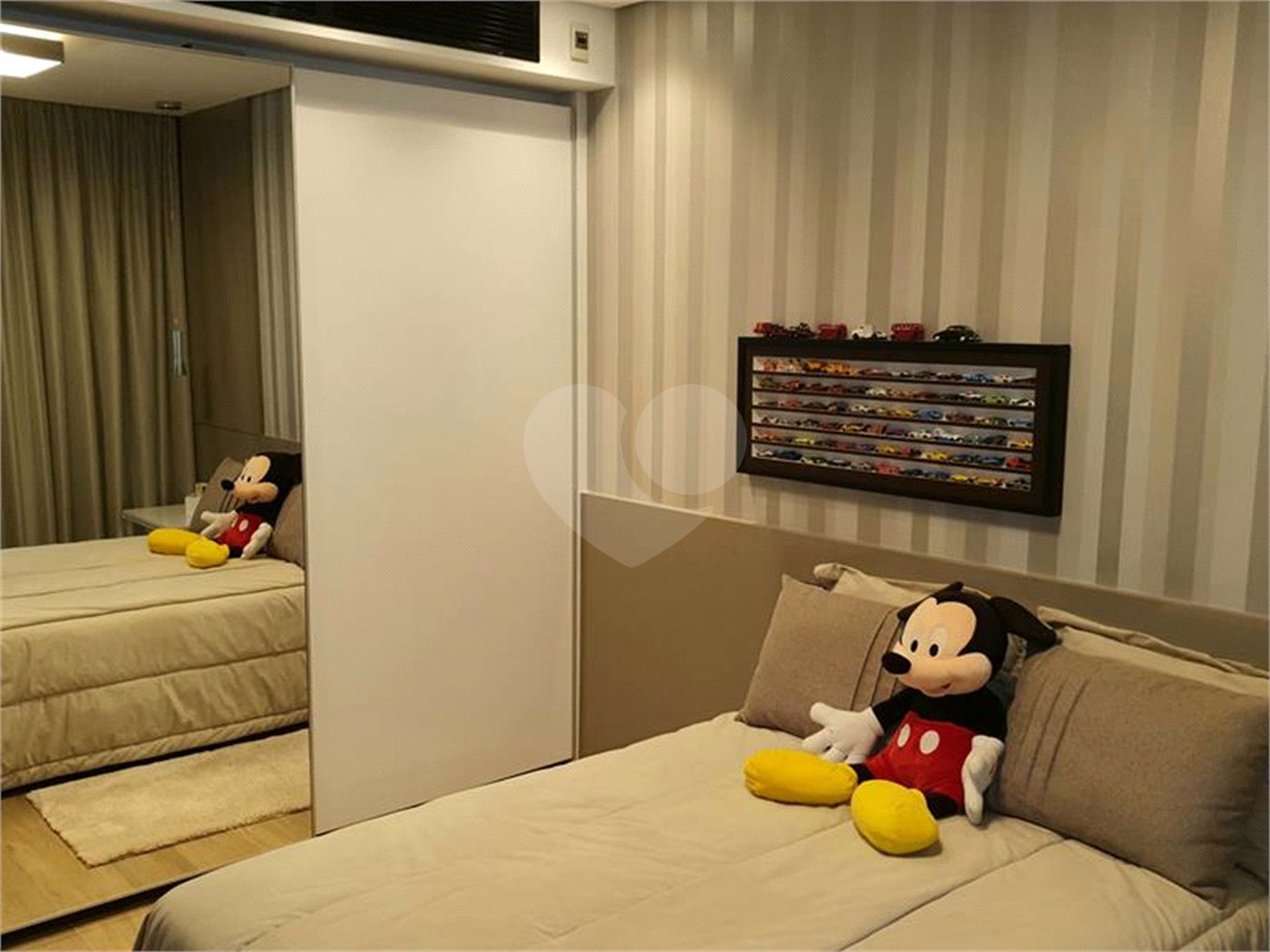 Casa à venda com 5 suítes no condomínio Residencial Villagio, Americana - SP