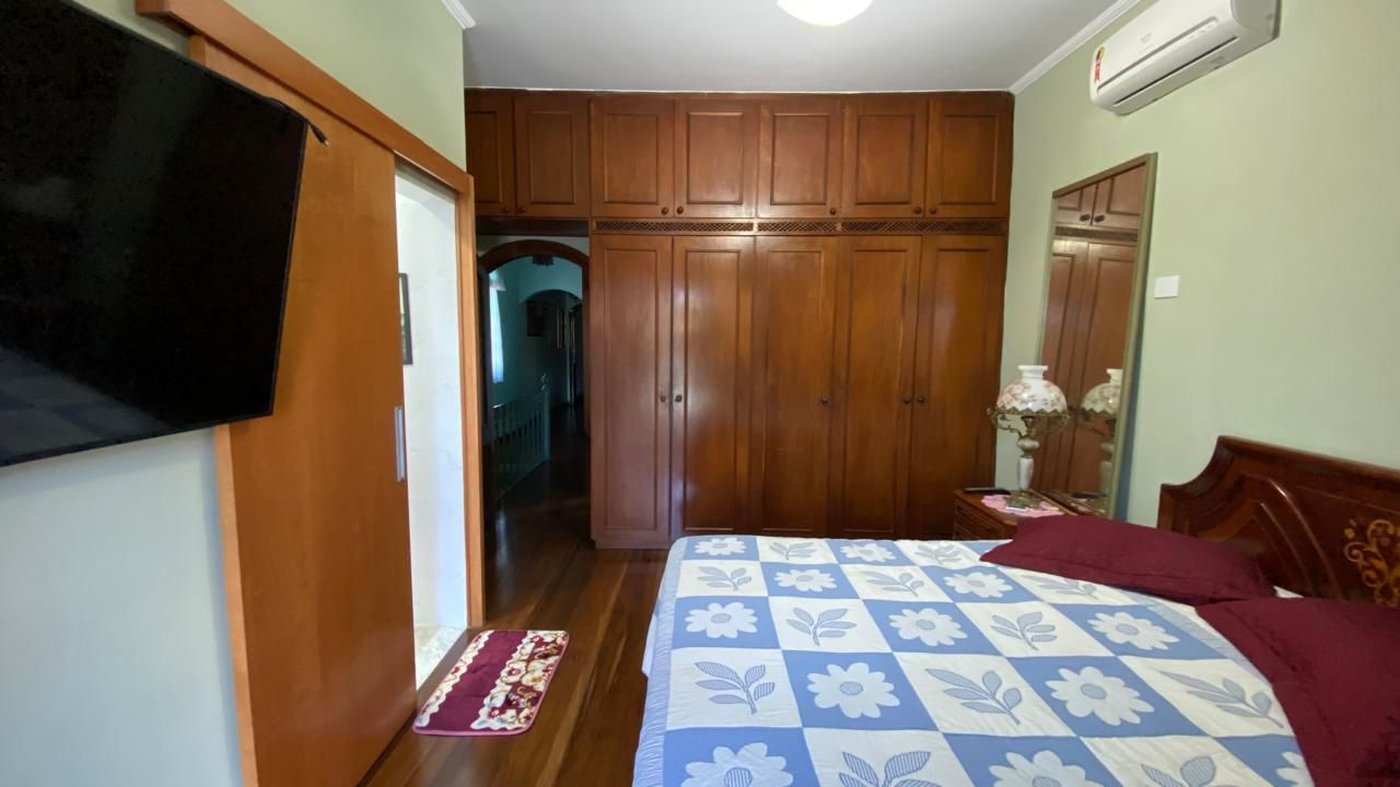Casa com 4 dormitórios à venda, 380 m² por R$ 2.400.000,00 - Embaré - Santos/SP