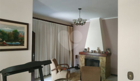 Casa Térrea à venda com 3 quartos, sendo 1 suíte,  em Interlagos, São Paulo, SP