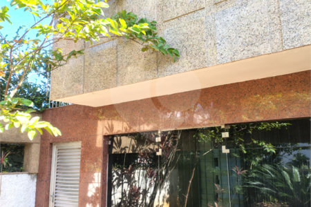 Sobrado à venda com 4 quartos, sendo 2 suítes, em Sumarezinho, São Paulo, SP