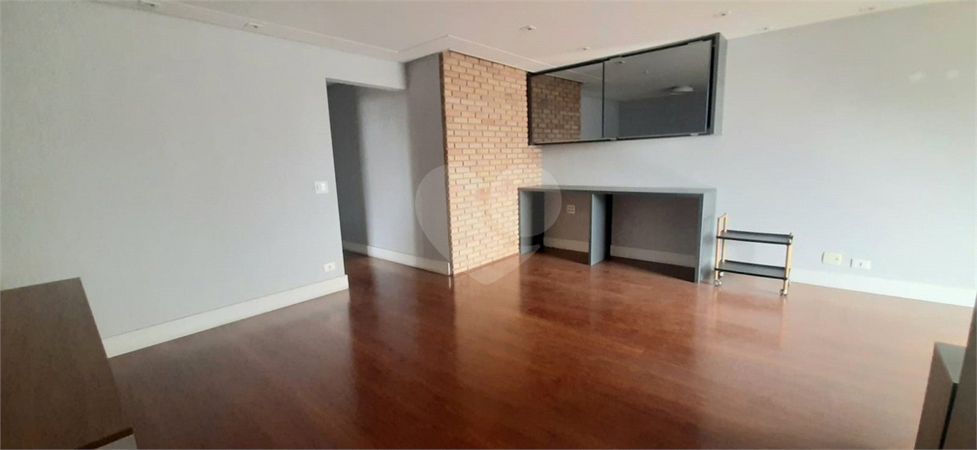 Apartamento à venda com 3 quartos, sendo 1 suíte, em Santana, São Paulo, SP