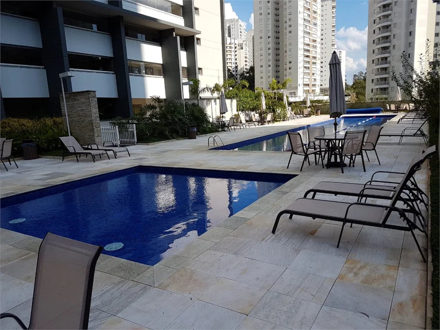 Apartamento à venda com 3 suítes em Jardim Londrina, São Paulo, SP