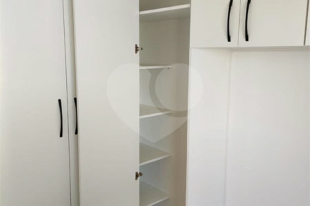 Apartamento à venda com 2 quartos, sendo 1 suíte,  em Jardim das Acácias, São Paulo, SP