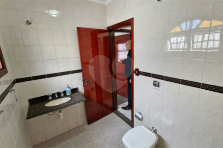 Casa Térrea à venda com 3 quartos em Conjunto Residencial Butantã, São Paulo, SP