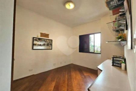 Apartamento à venda com 3 quartos, sendo 1 suíte, em Santa Teresinha, São Paulo, SP