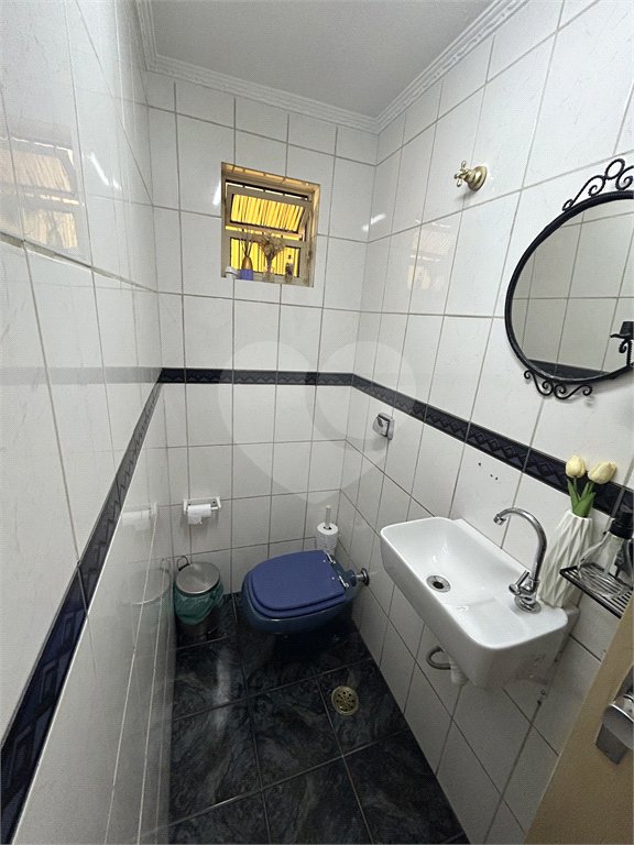 Sobrado à venda com 3 quartos em Jardim Santo Antoninho, São Paulo, SP