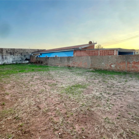Terreno a venda na vila Brasília