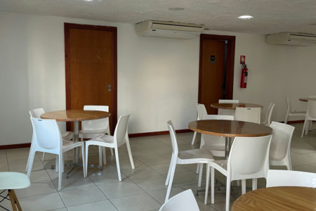 Cobertura à venda com 4 suítes em Ponta Verde, Maceió, AL