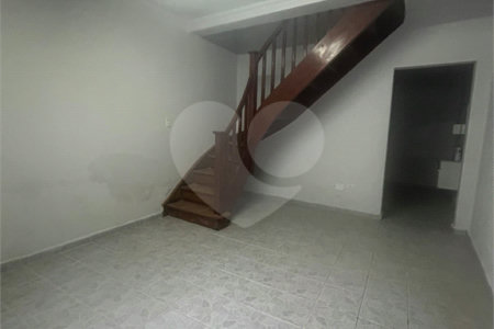 Sobrado à venda com 2 quartos em Água Fria, São Paulo, SP