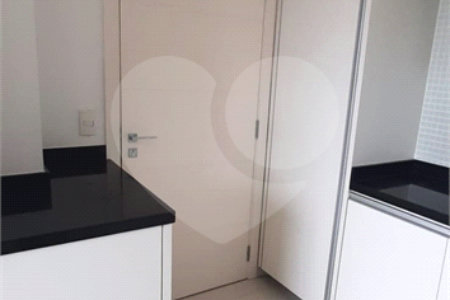 Apartamento à venda com 4 quartos, sendo 3 suítes, em Cambuci, São Paulo, SP