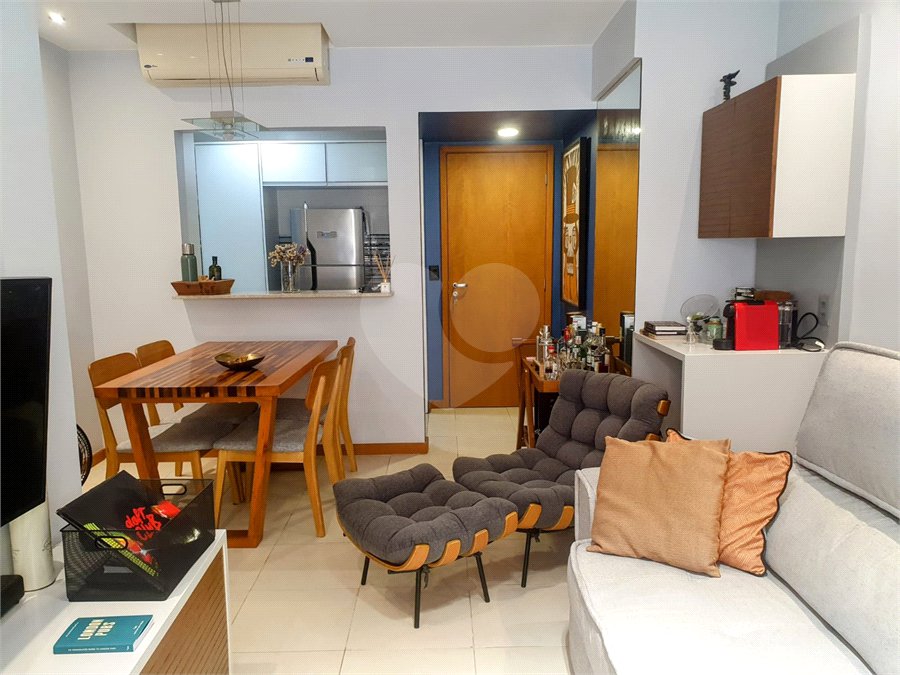 Apartamento à venda com 3 quartos, sendo 1 suíte, em Humaitá, Rio de Janeiro, RJ