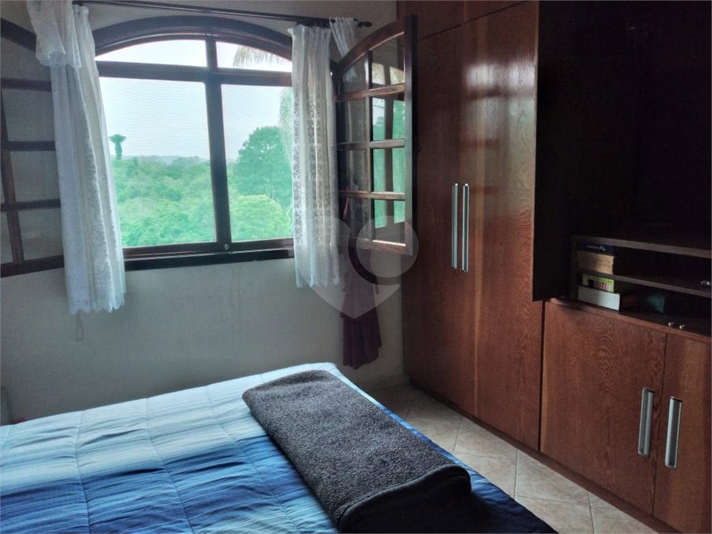 Chácara à venda com 4 quartos, sendo 3 suítes, em Ibiúna, Ibiúna, SP
